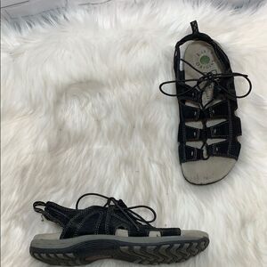 Earth Origins Sassy Black Suede Sandals Sz…‎